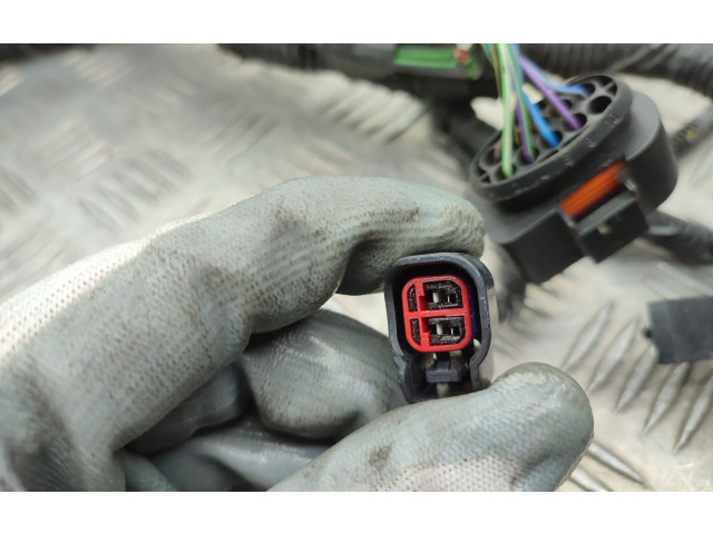 Блок предохранителей AV1T14K012GLD Ford B-MAX