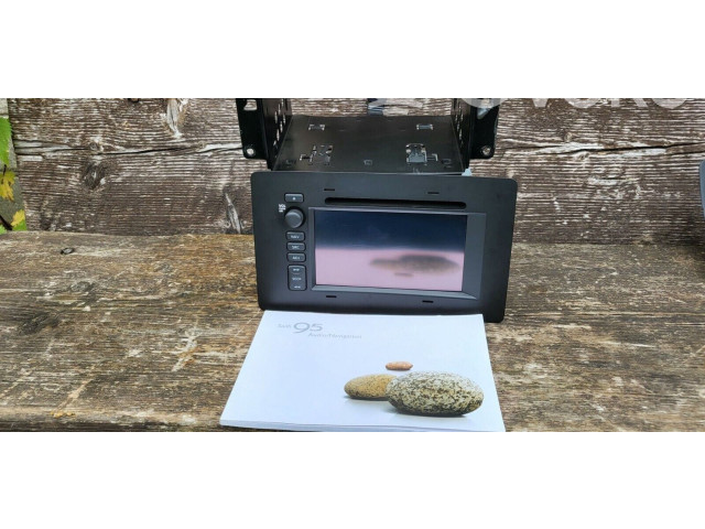 Радио/ проигрыватель CD/DVD / навигация