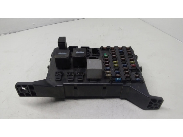 Блок предохранителей 1S7T14A073AF Ford Mondeo Mk III