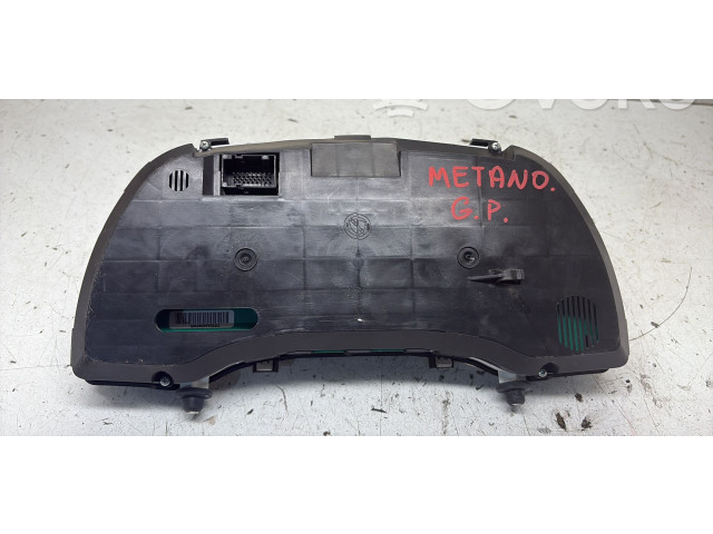 Панель приборов    Fiat Grande Punto       