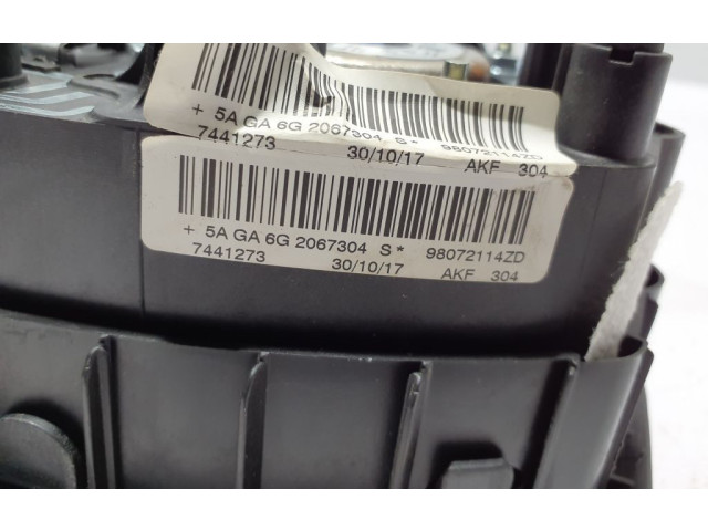 Подушка безопасности водителя 98072114   Peugeot 2008 II