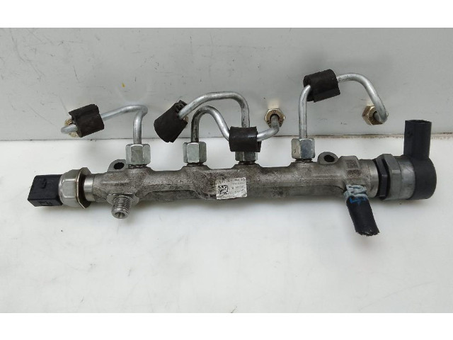 Топливная рампа 04l089b   Audi A3 S3 8V  