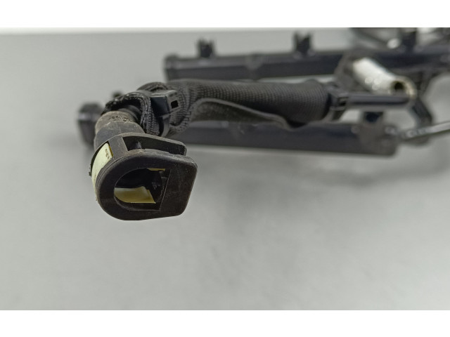 Топливная рампа 05281428AA Jeep Grand Cherokee WL