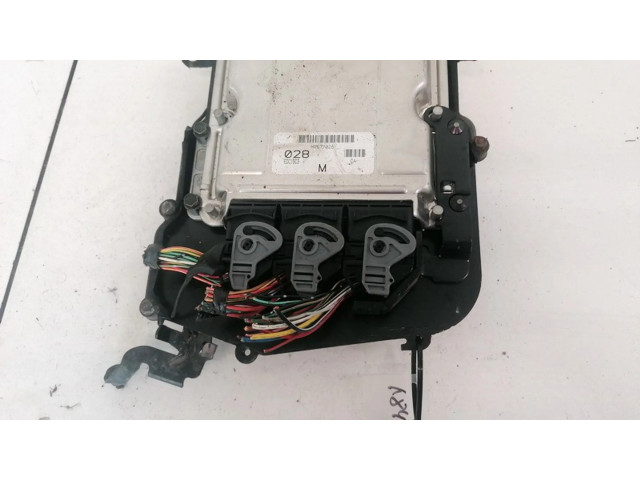 Блок управления двигателя MR577028, EDC15C3 Mitsubishi Carisma