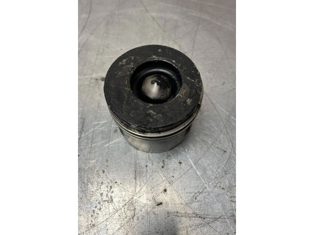 Поршень K9K Renault Kangoo II