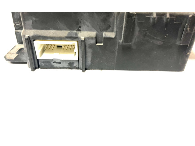 Блок предохранителей 8637A465 Mitsubishi Lancer Evolution