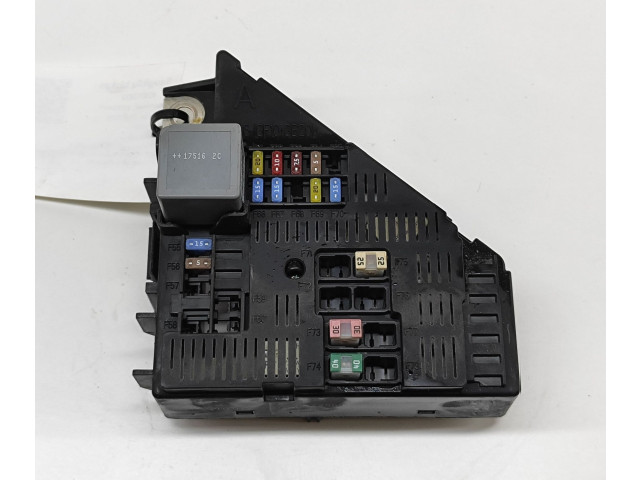 Блок предохранителей 31473569   Volvo S90, V90    