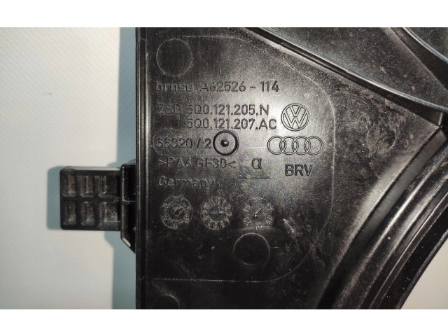 Вентилятор радиатора 5Q0121205N Volkswagen Golf VII