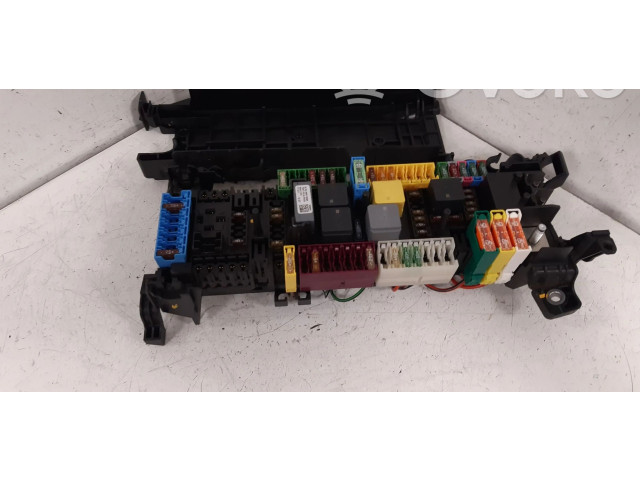 Блок предохранителей A2465400340, A2469066600   Mercedes-Benz A W176    