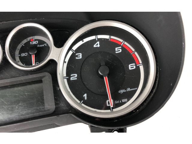 Přístrojová deska Alfa Romeo Mito 2013 50525485