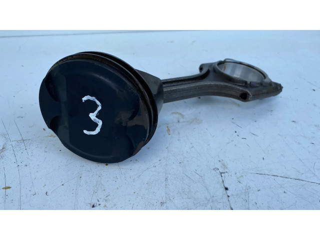 Поршень с шатуном Volvo V40 для бензинового двигателя 1.5