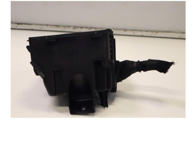 Блок предохранителей 9804848480   Peugeot 2008 II    