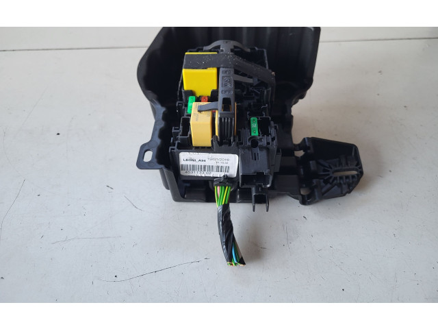 Блок предохранителей 453113302 Peugeot 2008 I