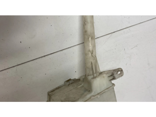 Бачок оконной жидкости    