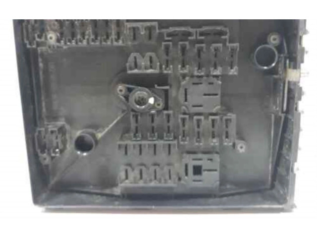 Pojistková skříňka 1K0937820B Volkswagen Caddy