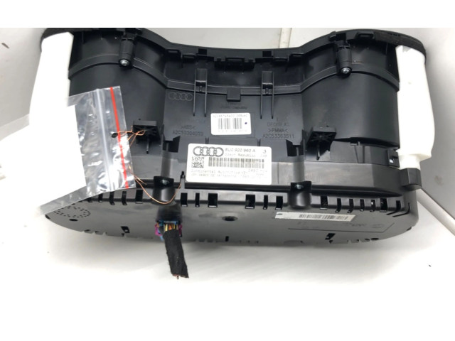 Панель приборов 8U0920960A   Audi Q3 8U       