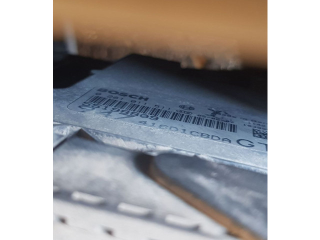 Řídící jednotka 0281011511   Alfa Romeo GT 2004