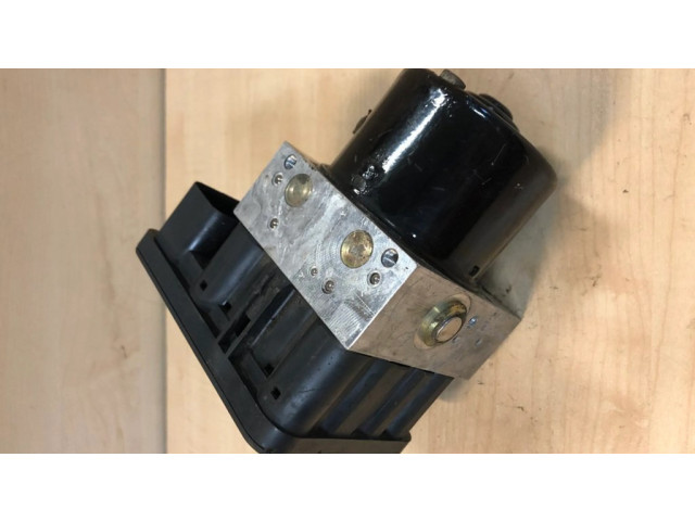 Блок АБС 1K0907379K, 1K0614517H   Volkswagen  Golf V  2003-2009 года