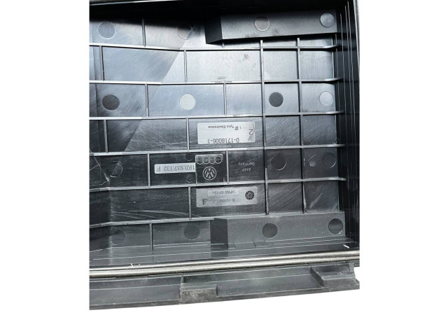 Блок предохранителей 1K0937125D, 1K0937132F Audi Q3 8U