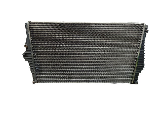 Интеркулер  31274553   Volvo XC90 