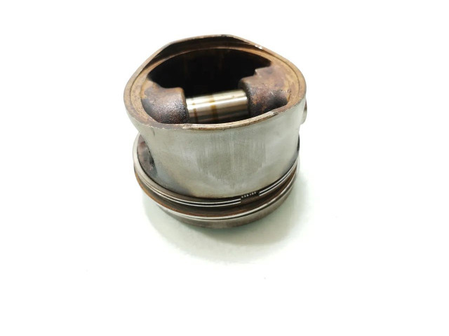  Поршень B 5252 FS   Volvo S70  V70  V70 XC  