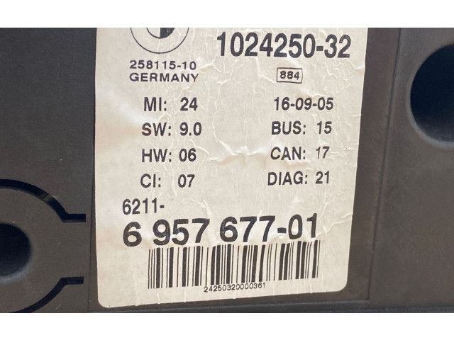 Přístrojová deska BMW Z4 E85 E86 2005 25811510, 695767701