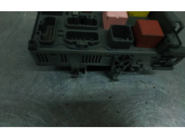 Pojistková skříňka 8200447435A Renault Espace IV 2002