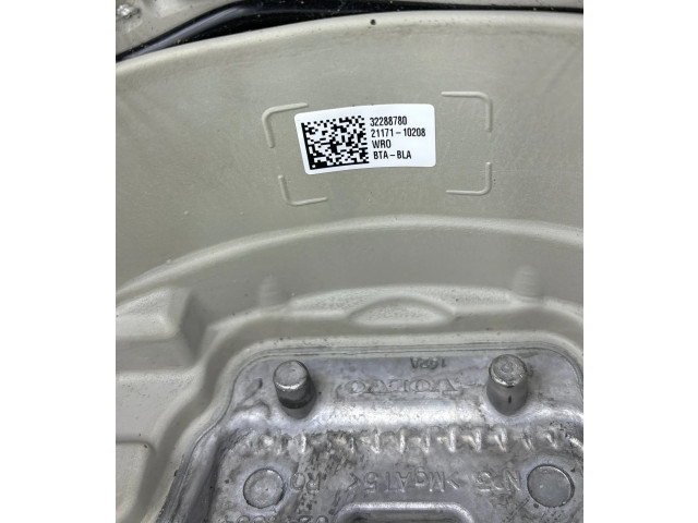 Volant Volvo XC60 2022 32288780