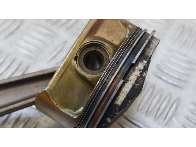 Píst 75244937521300 BMW 7 E65 E66 pro benzínový motor 6.0 N73 B60 A