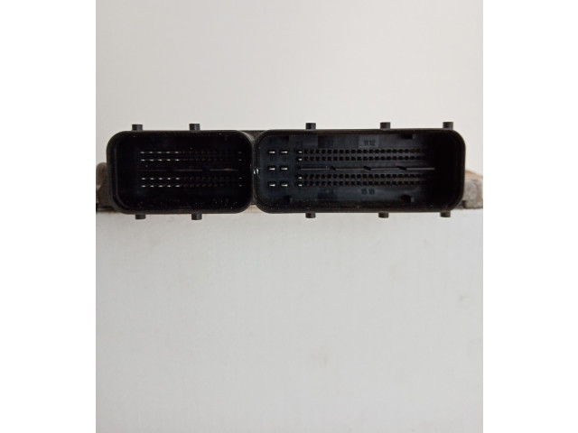 Блок управления двигателя 0281015411, BOSCH   KIA Carens II