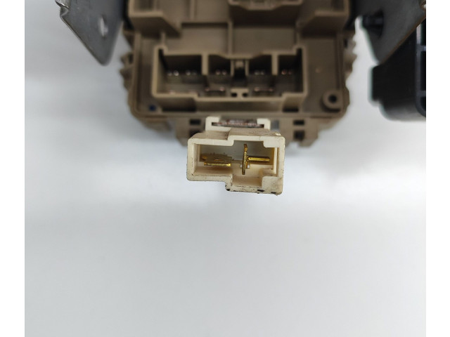 Блок предохранителей LB100603B   Subaru Forester SG    