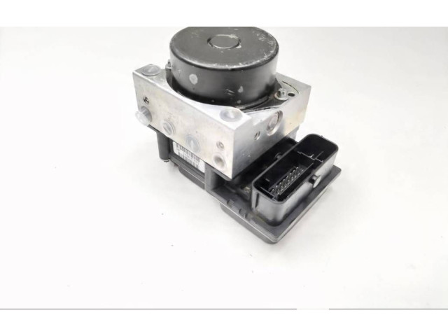 Блок АБС 6R0907379S, 6R0907379AB Skoda Fabia Mk2 (5J) 2007 - 2014 года