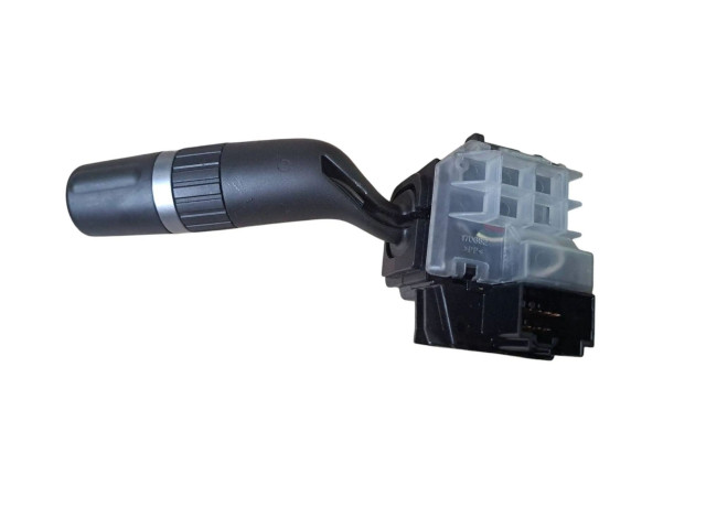 Ручка стеклоочистителей 17D682 Mazda 3 I