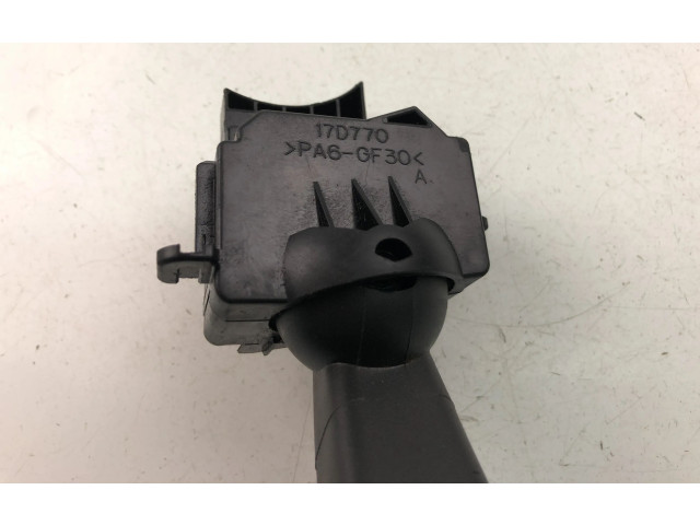 Боковая подушка безопасности 17D770 Volvo V50