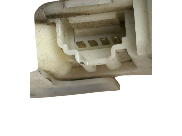 Zámek zadních dveří 90502EN00A Nissan Juke I F15 2013