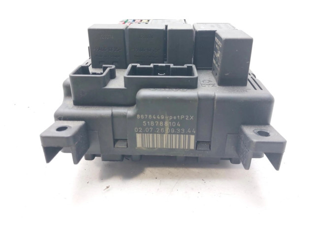 Блок предохранителей 8678449   Volvo S80