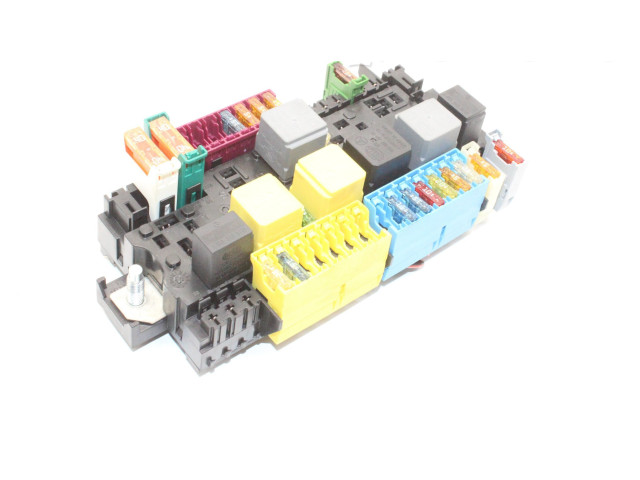 Блок предохранителей  A2469067100   Mercedes-Benz A W176    