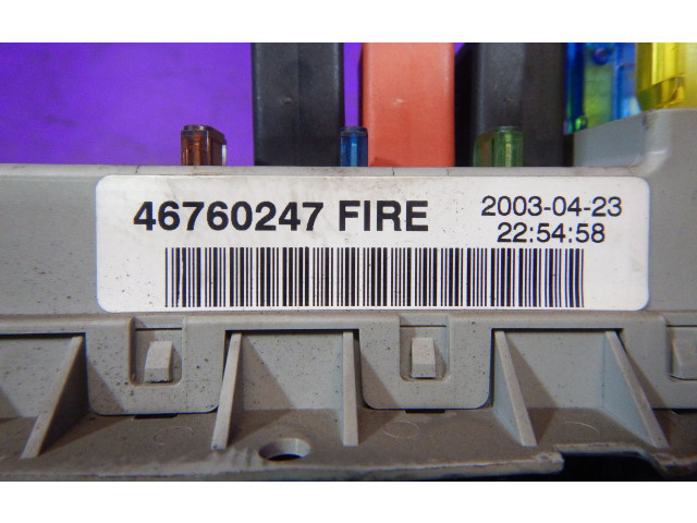 Блок предохранителей  46760247, 46760247   Renault Clio II    