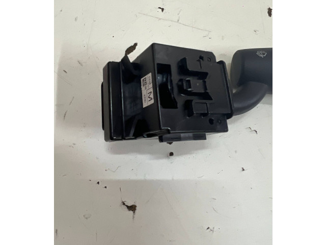 Ручка стеклоочистителей Mazda CX-3