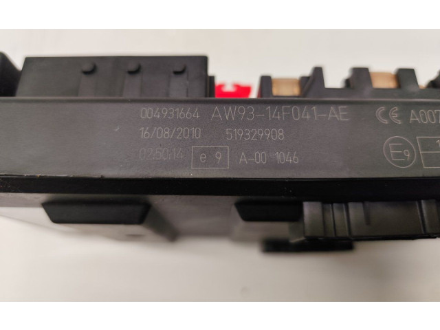 Блок предохранителей  AW9314F041AE, AW93-14F041-AE   Jaguar XJ X351    