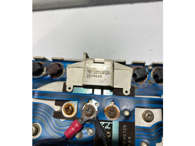 Přístrojová deska Volvo 740 1990 1324203, 19031203