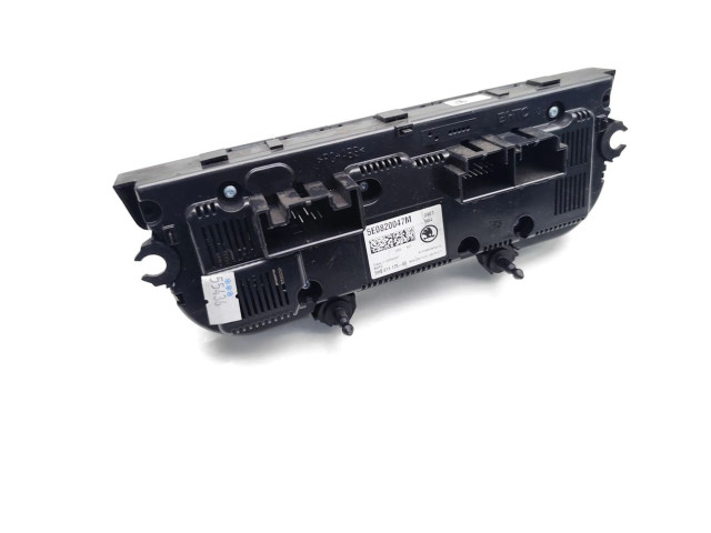 Блок управления климат-контролем 5E0820047M, 5HB011175 Skoda Octavia Mk3 (5E)