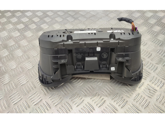 Панель приборов 5E0920757C   Skoda Octavia Mk3 (5E)       