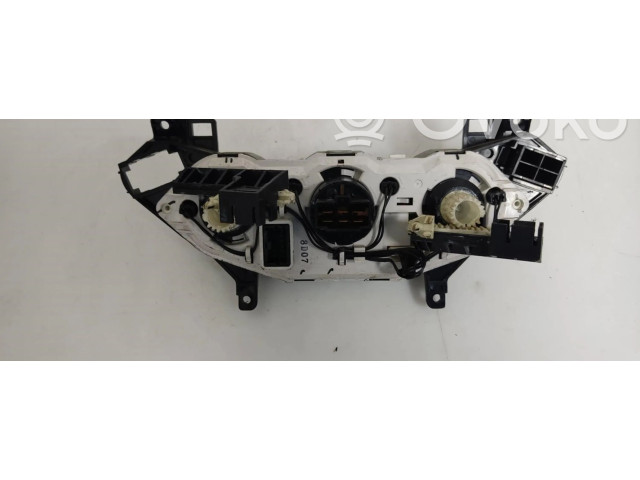 Блок управления климат-контролем 8D07, 8D07   Chevrolet Astra