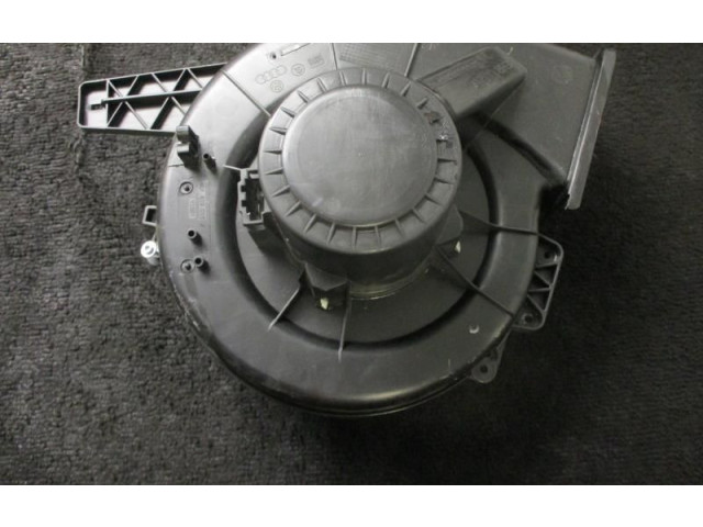 Вентилятор печки       Audi A1  2010 - 2018 года   
