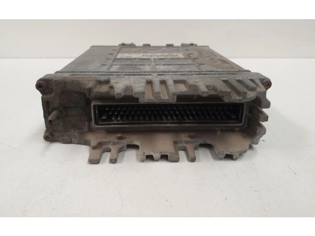 Блок управления двигателем Блок управления 028906021BF Volkswagen Golf III