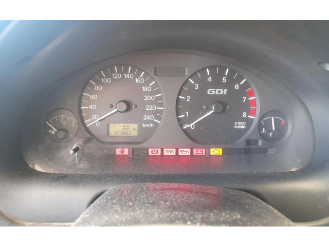 Панель приборов OP0179001 Mitsubishi Carisma