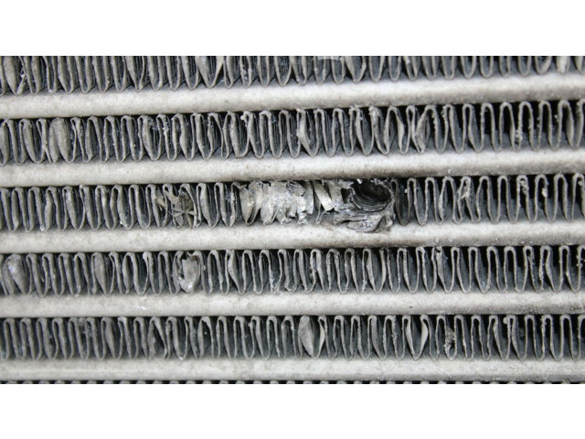 Интеркулер R2AJ13565 Mazda 3 II