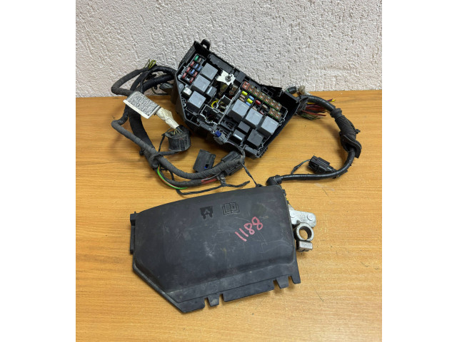 Блок предохранителей 6G9T14A067AB Ford Ranger