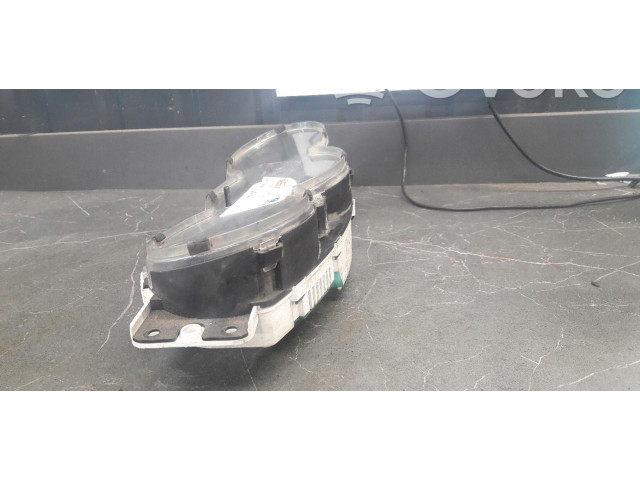 Панель приборов    Hyundai Coupe       